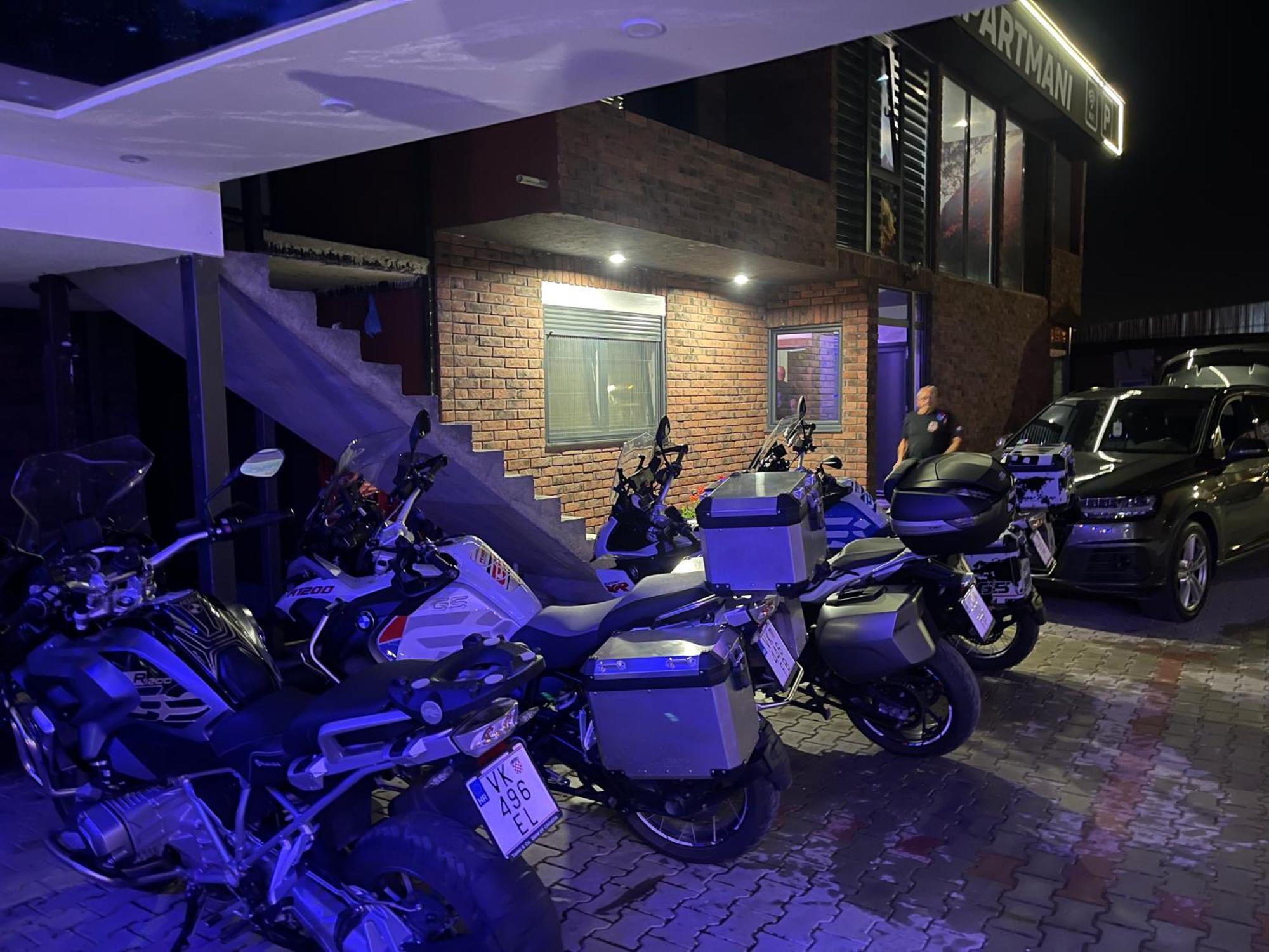 B H B Apartmani Novi Pazar Ngoại thất bức ảnh
